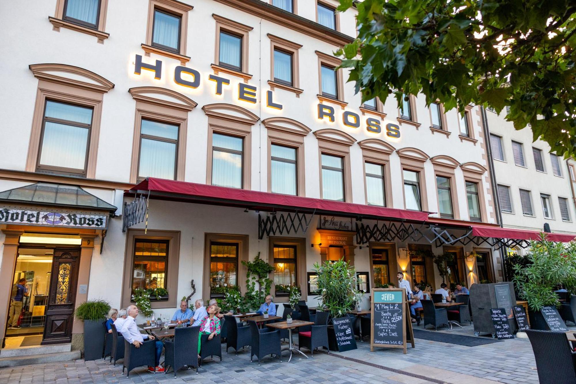 Hotel Ross Швайнфурт Екстериор снимка